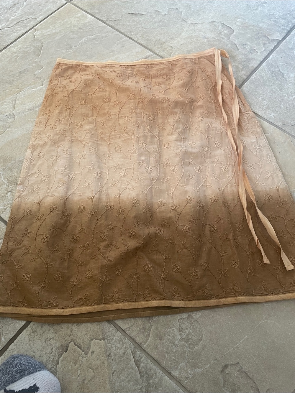 “STUDIO M JEANS” two tone  size 6 with embroidered design. 100% cotton